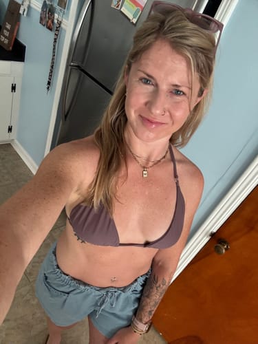Customer photo review of Aloha Triangle Top X Ube