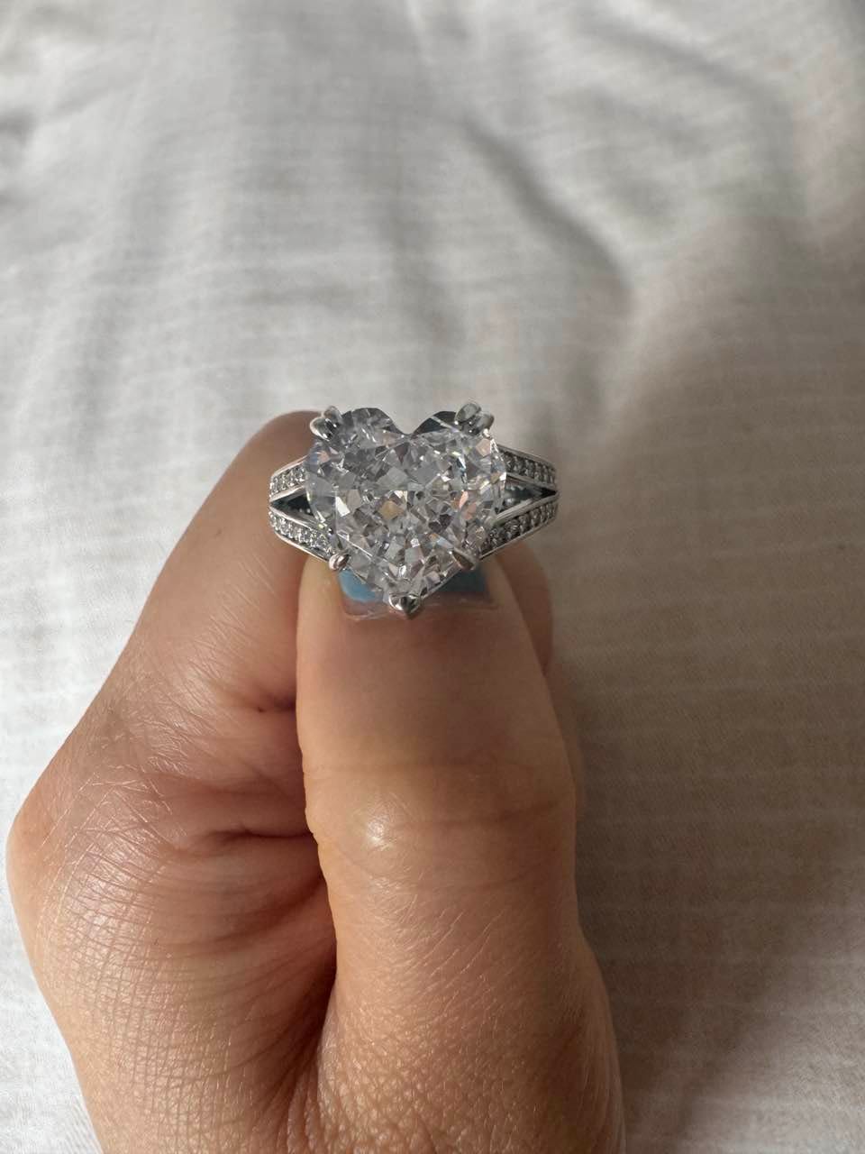 Customer photo review of Louily Exquisite 5.0 Carat Heart Cut Engagement Ring In Sterling Silver
