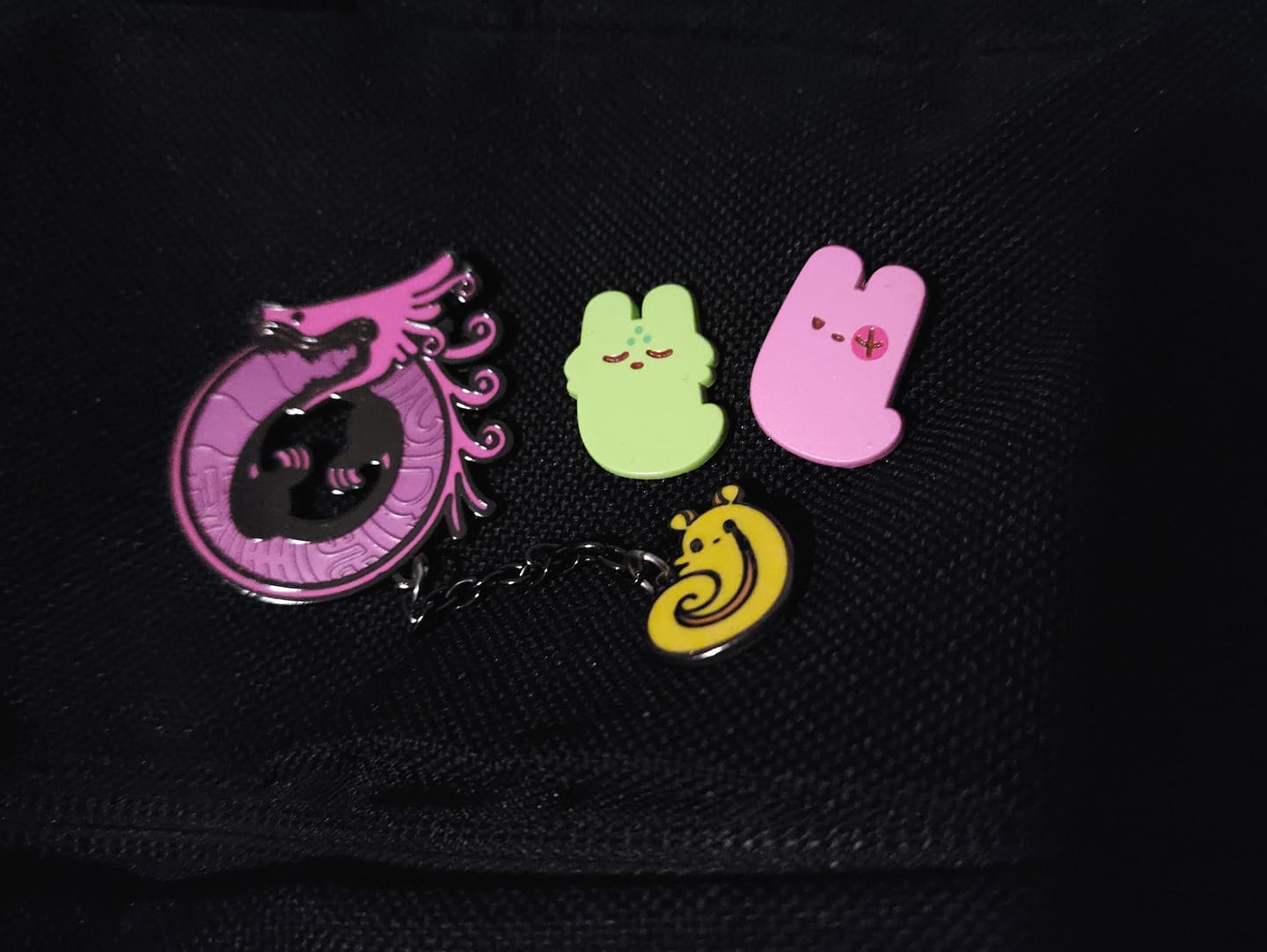 Customer photo review of Rain World - Artificer Marshmallow Mini Pin