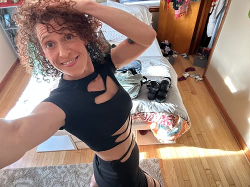 Customer photo review of Short sleeve crewneck hollow out solid crop top