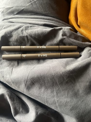 Customer photo review of FYNE STROKES BROW PEN