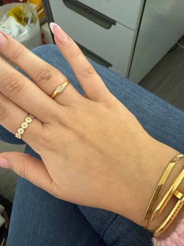 Customer photo review of Nereya Sunflower Ring 14K Vergoldet