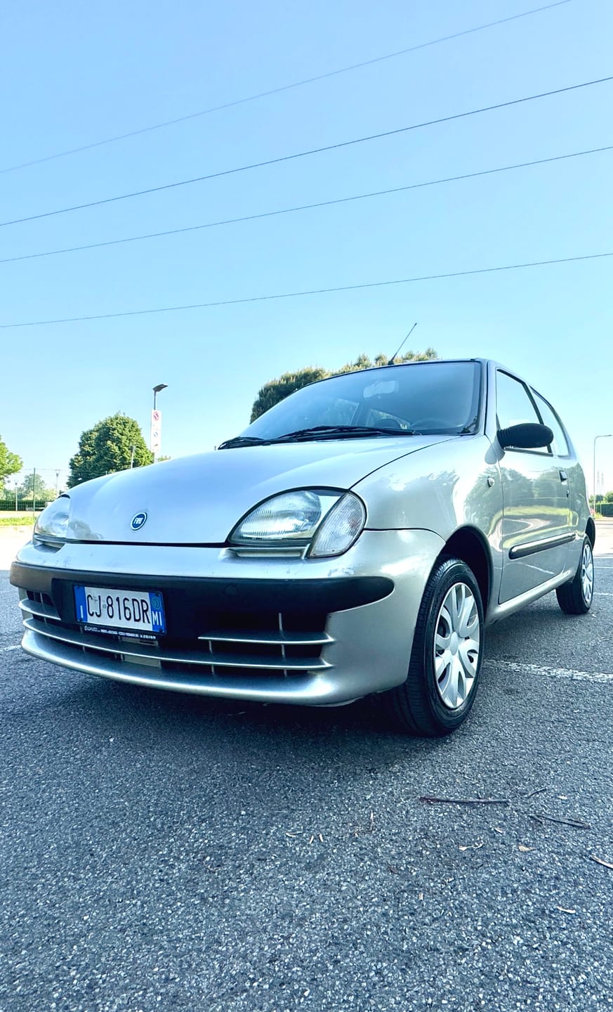 Customer photo review of INNOVACAR W1 QUICK DETAILER: A Fast-Acting Car Cleaner, Polish, and Protector