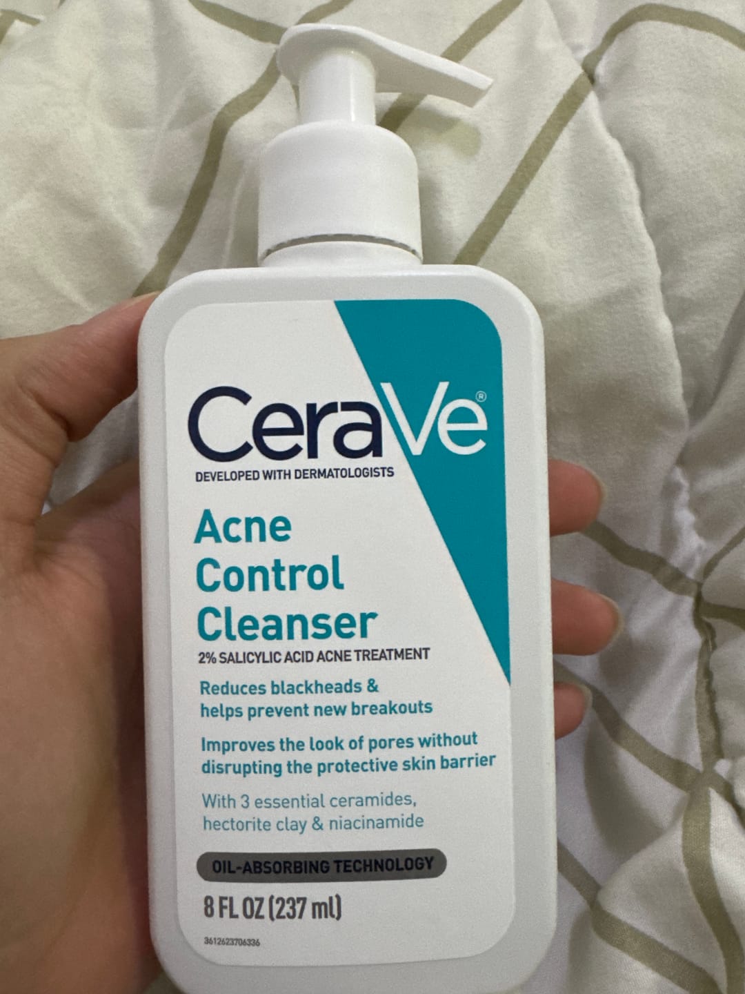 Customer photo review of غسول سيرافي المجدد بحمض الساليسيليك - 237مل