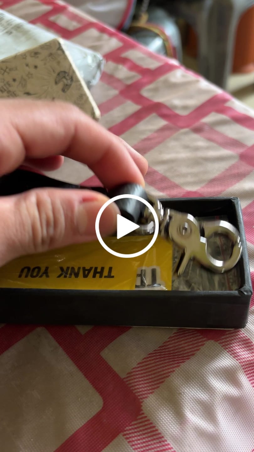 Customer video review of key fob with metallic black
