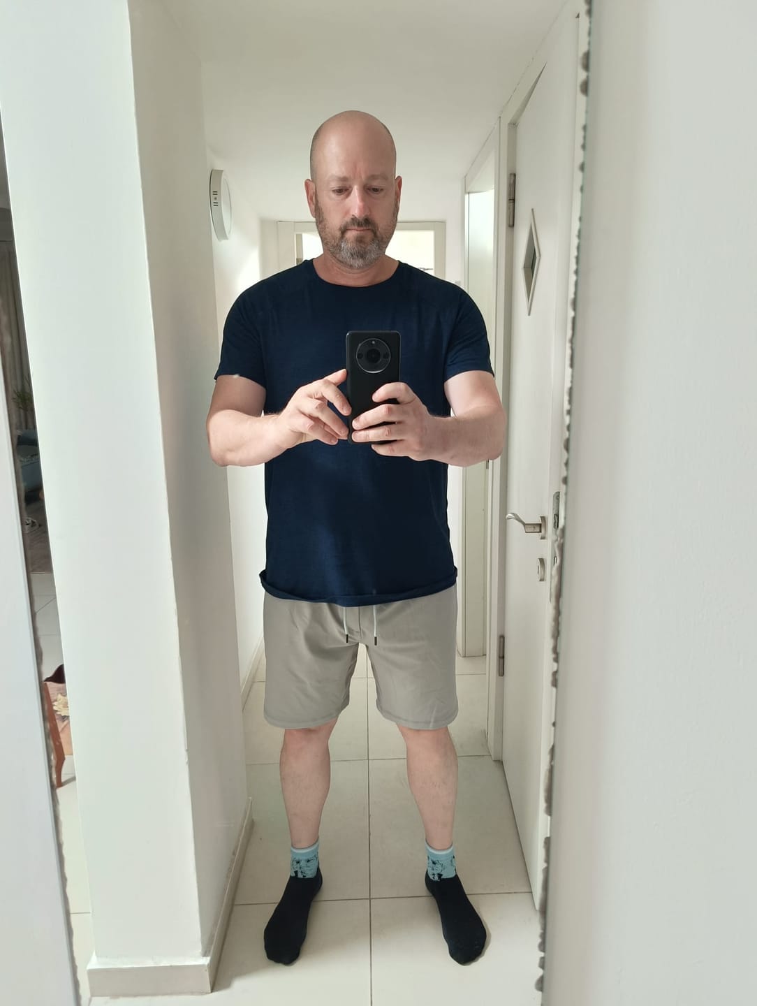 Customer photo review of Carrier Shorts Mk.II - Chalk Grey 7"