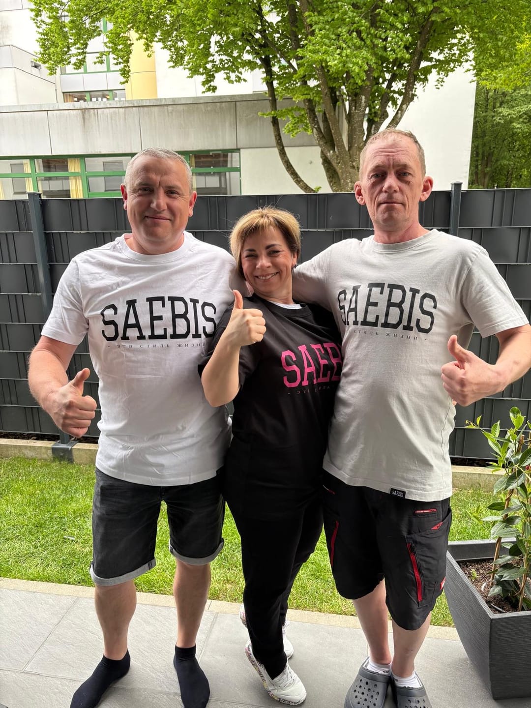 Customer photo review of Lifestyle Herren T-Shirt weiß by SAEBIS®