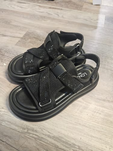 Customer photo review of Adonia Black
