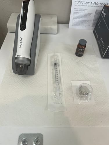 Customer photo review of *NEW* Bio Pen Q2 By Dr. Pen 3-in-1 Microneedling Pen With LED Light Therapy and Microcurrent