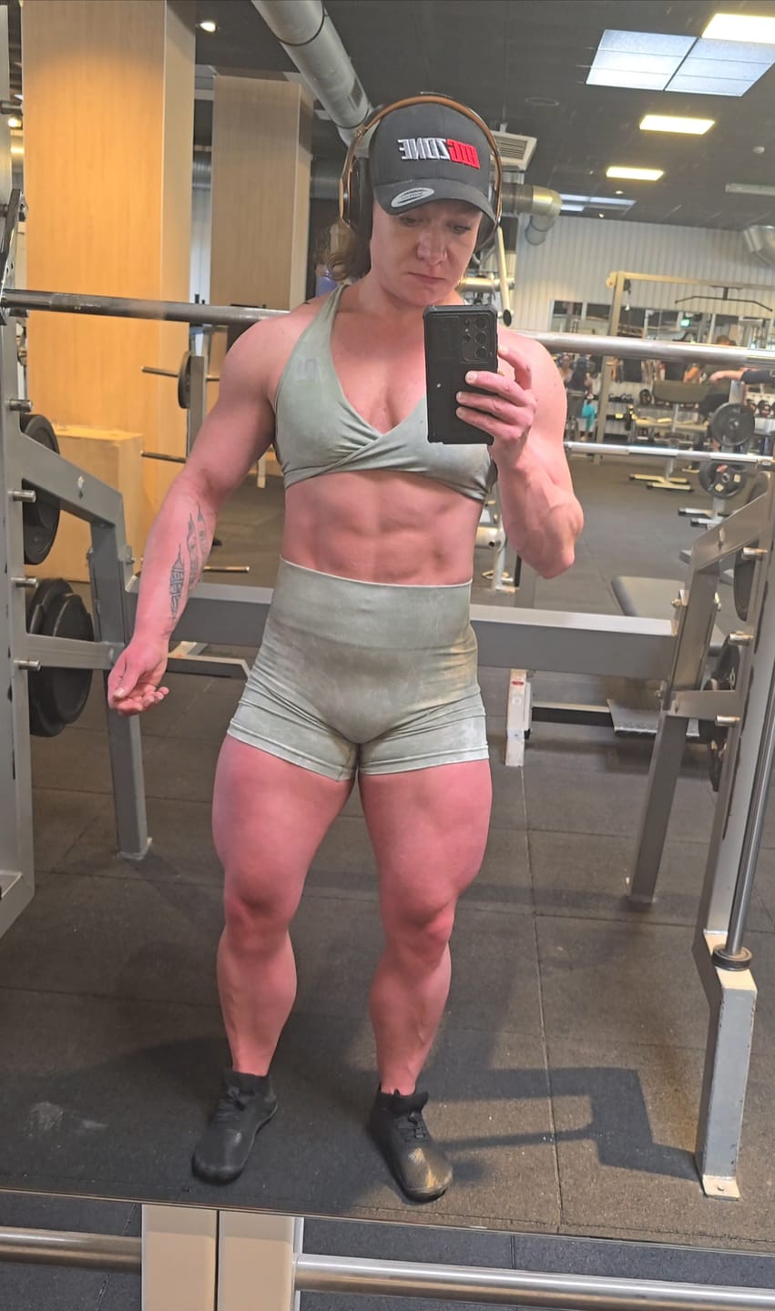 Customer photo review of Shadow Sports Bra Flex