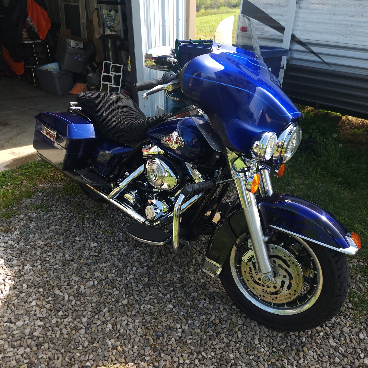 Cruiser fitted with the Wind Rider 3D mesh seat cover for a cooler seat after parking in the sun