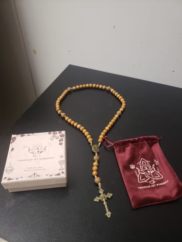 Customer photo review of FREE Today: Holy Family & Crucifix of Handmade 10mm Olive Wood Bead Rosary for Holy Prayer