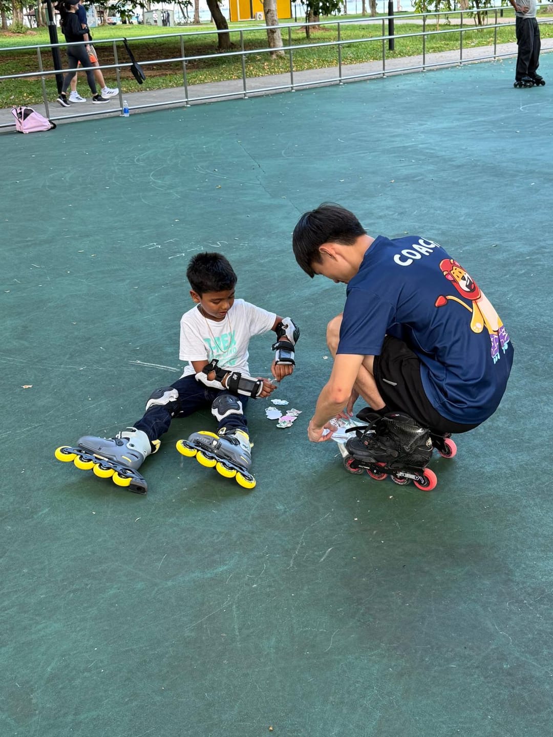 Customer photo review of Rollerblade Apex Charcoal Kids Skates