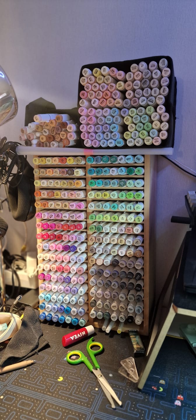 Customer photo review of Ohuhu Bamboo Marker Organizer (Europe Only)