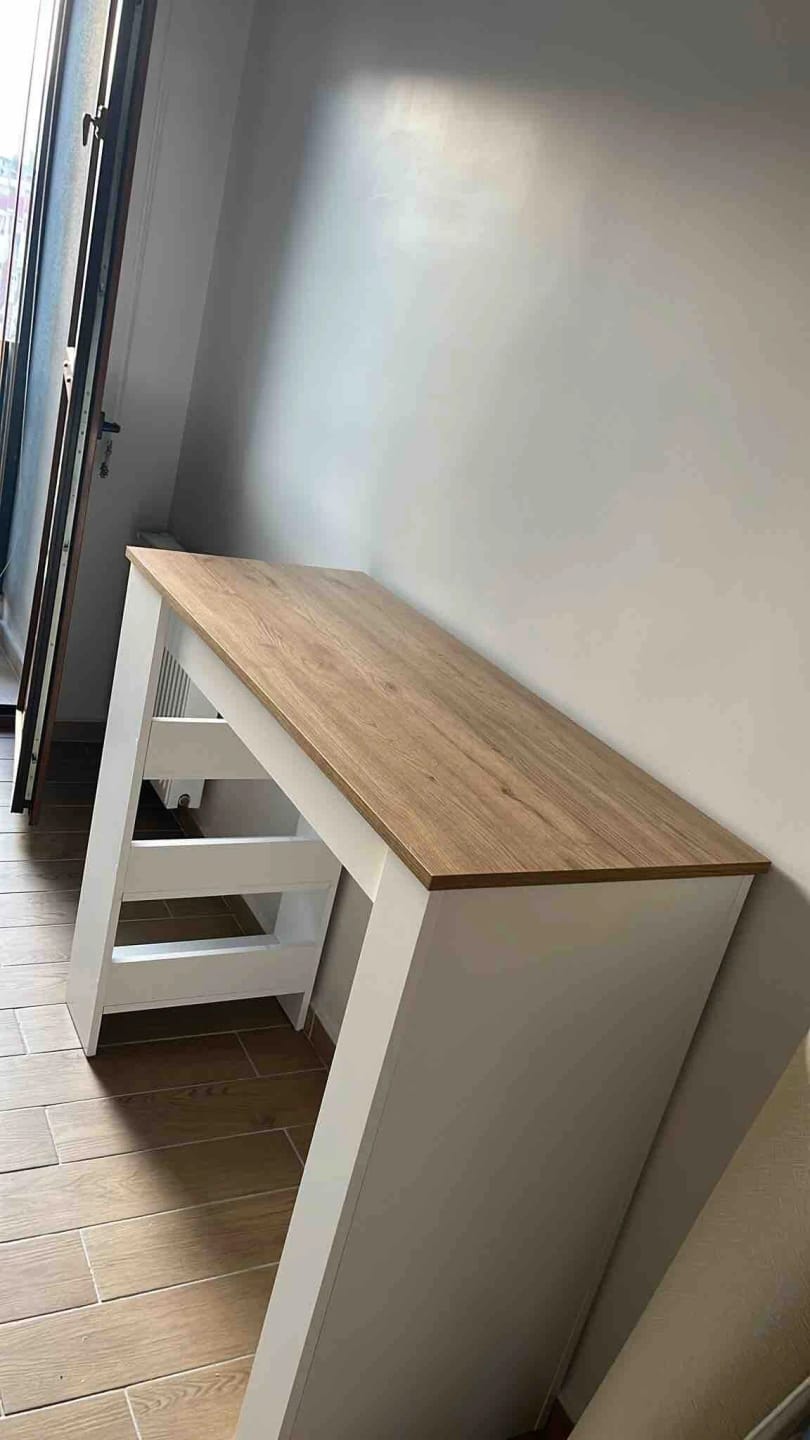 Customer photo review of Rani JA103 Bar Masası 3 Raflı Yüksek Mutfak Yemek Masası Sepet Ceviz - Beyaz