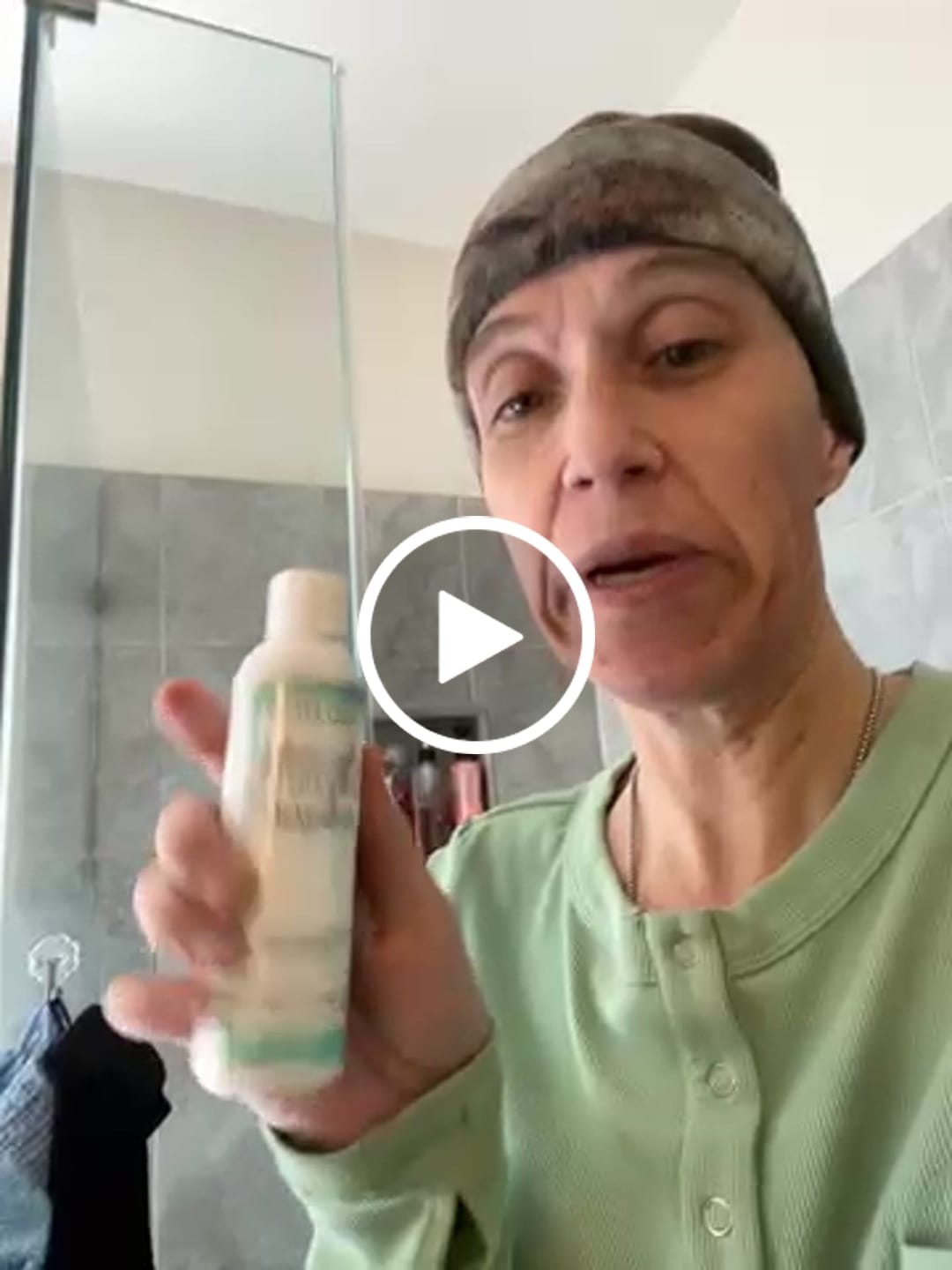 Customer video review of Honeybee Conditioning Shampoo