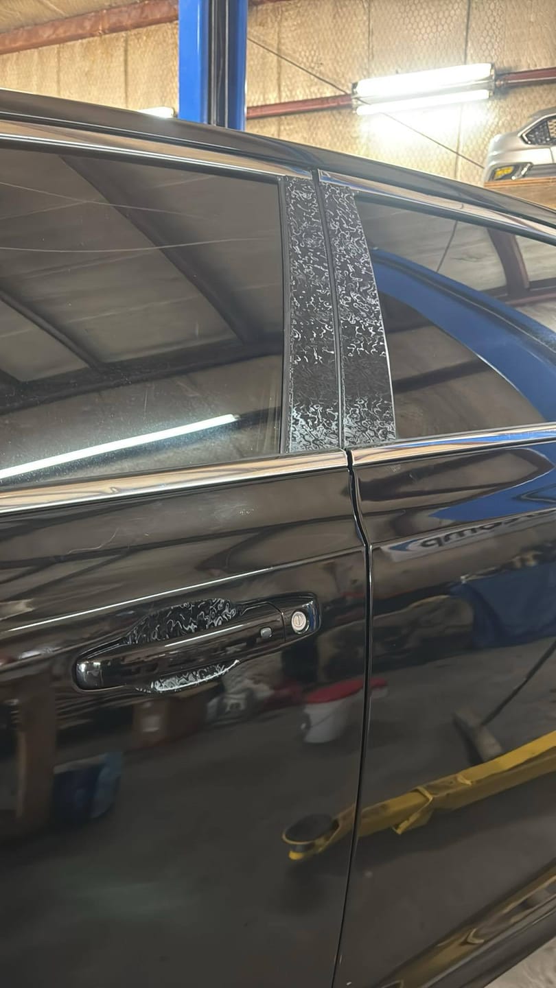 Customer photo review of Phantom Black Carbon Fiber Vinyl Wrap