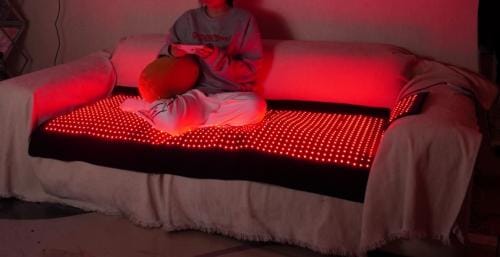 Customer photo review of LUMYHEALTH™ Dual-Pulse Red Light Therapy Mat for Pain Relief