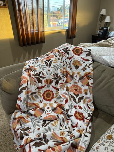 Customer photo review of Mexican Soft Flannel Blanket, 80x60 Inches with Otomi Art Design. Double-Sided Printing