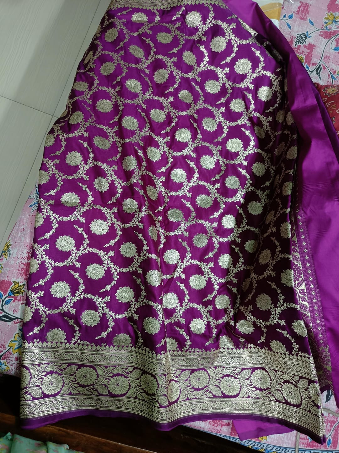 Customer photo review of Purple Murmuri Jaal Katan Silk Banarasi Saree
