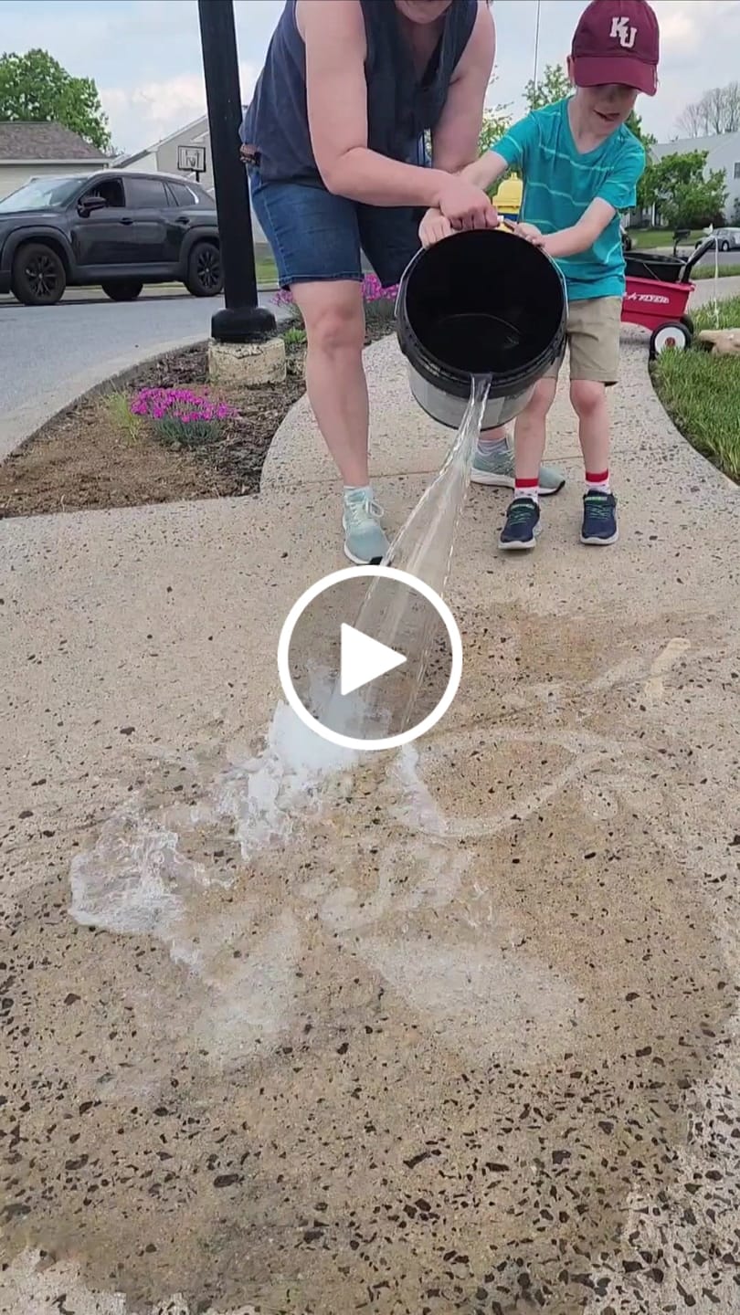 Customer video review of Invisible Spray 2.0 Starter Kit (10-15 sq ft)