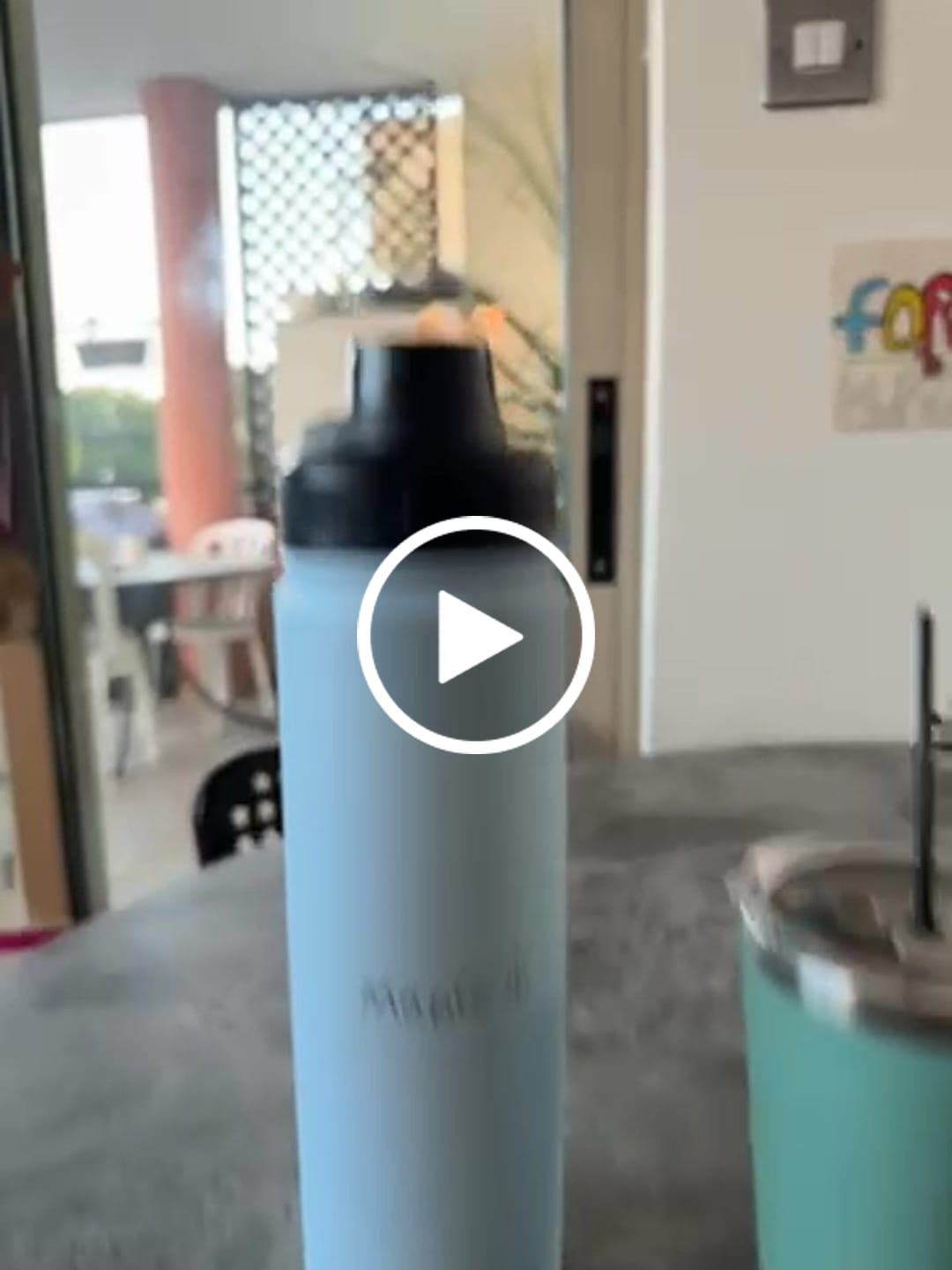 Customer video review of DOZZE Voyager Water Bottle