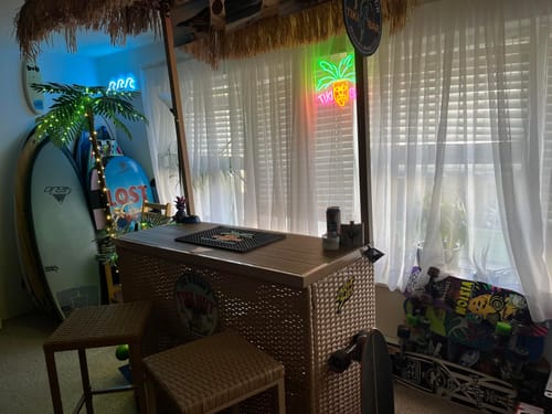 Customer photo review of Homrest 3 Pcs Outdoor Tiki Bar Set w/2 Height Stools, Storage Shelf, Canopy, Beige