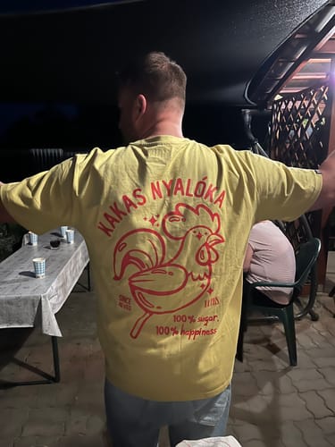 Customer photo review of IKONIK | KAKAS NYALÓKA oversized prémium póló