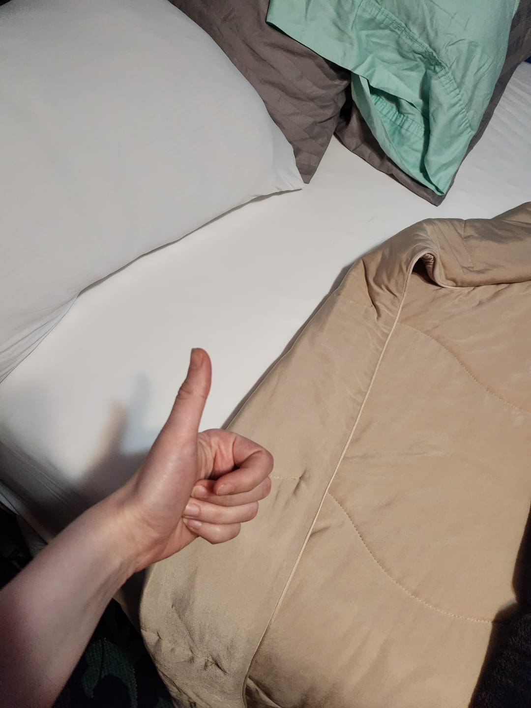 Customer photo review of SuperChill Cooling Sheet Set (Fitted Sheet + 2 Pillowcases)