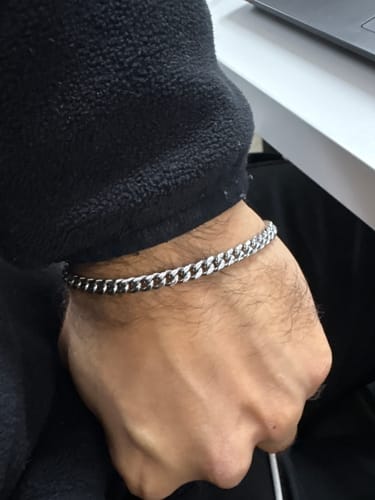 Reseña con foto de un cliente sobre Pulsera Miami Cuban 5mm
