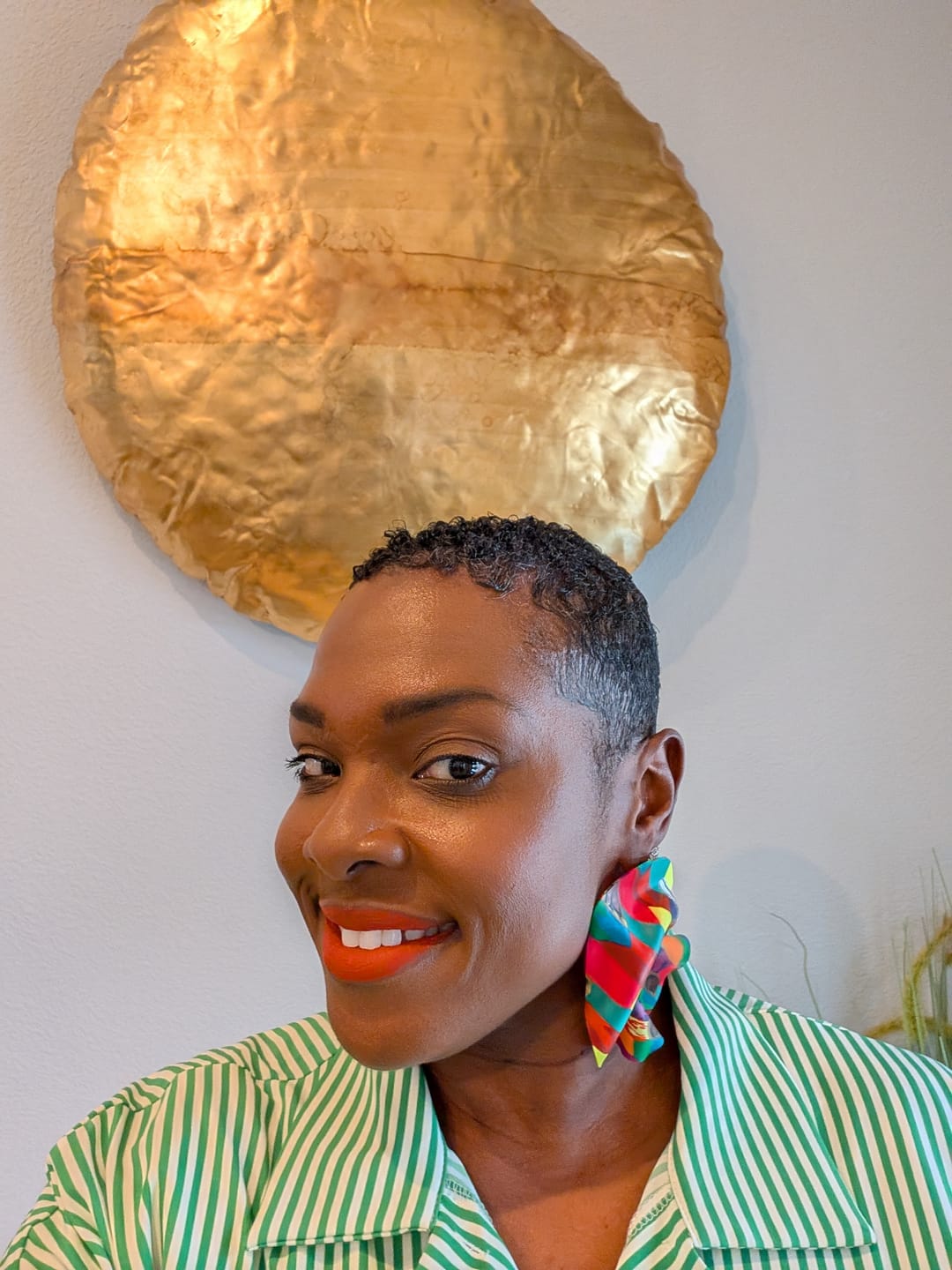 Customer photo review of LEXI Stud - All Colors - All Sizes