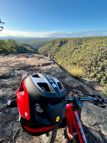 Customer photo review of Fox Speedframe Pro DEFY MIPS MTB Helmet