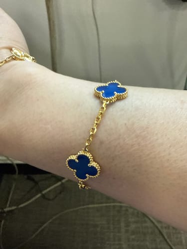Customer photo review of CLOVER BRACELET 5 MOTIFS BLUE AGATE