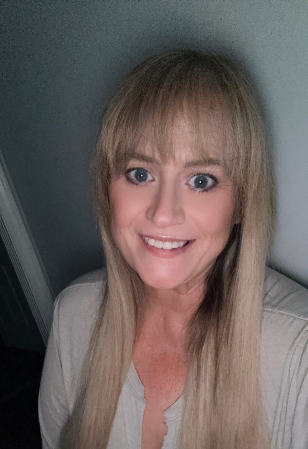 Customer photo review of Blonde/Light Brown Highlights DIY Hair Extensions Home Kit