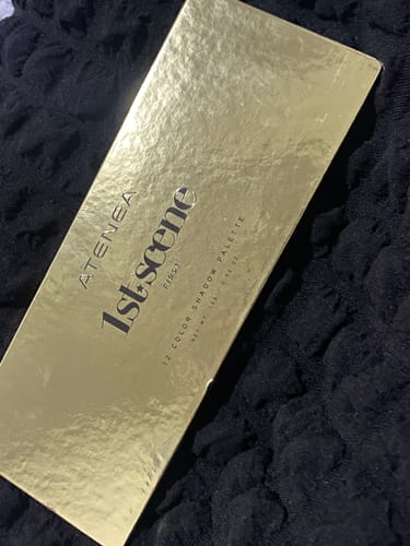 Customer photo review of PALETA DE SOMBRAS 1ST SCENE