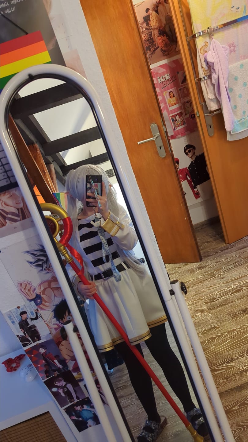 Customer photo review of Frieren – Nach dem Ende der Reise Frieren Cosplay Kostüm Halloween Karneval Outfits