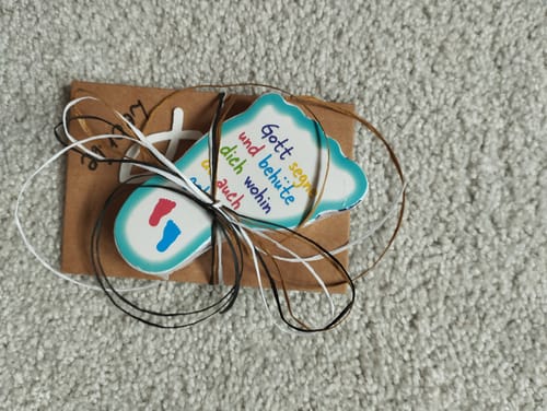 undefined review of Handtuch Füßchen "Gott segne und behüte dich wohin du auch gehst" image 1 out of 1