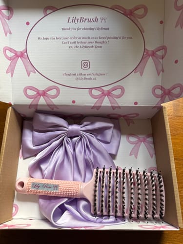 Customer photo review of Daily Detangling Magic Brush Set