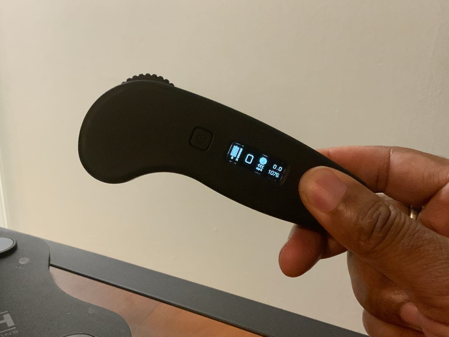 Customer photo review of Smart OLED Screen Remote for WowGo 3 / 3X / 2S