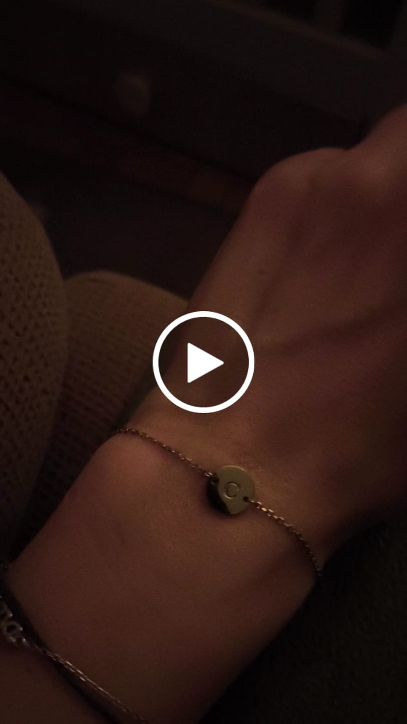 Customer video review of Pulsera Inicial