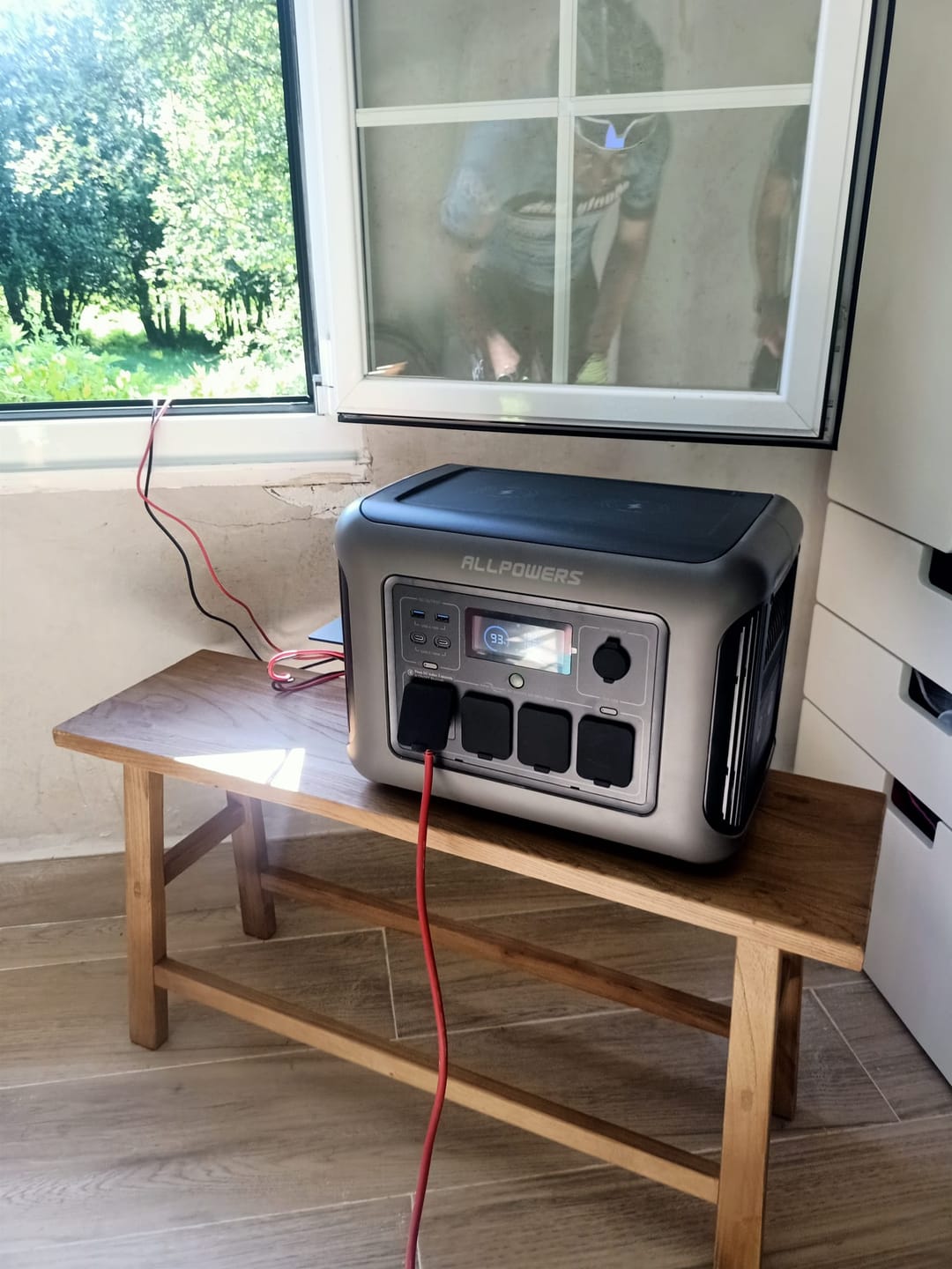 Customer photo review of ALLPOWERS Generador Solar 1800W (R1500 + SF200 Panel Solar Flexible 200W)