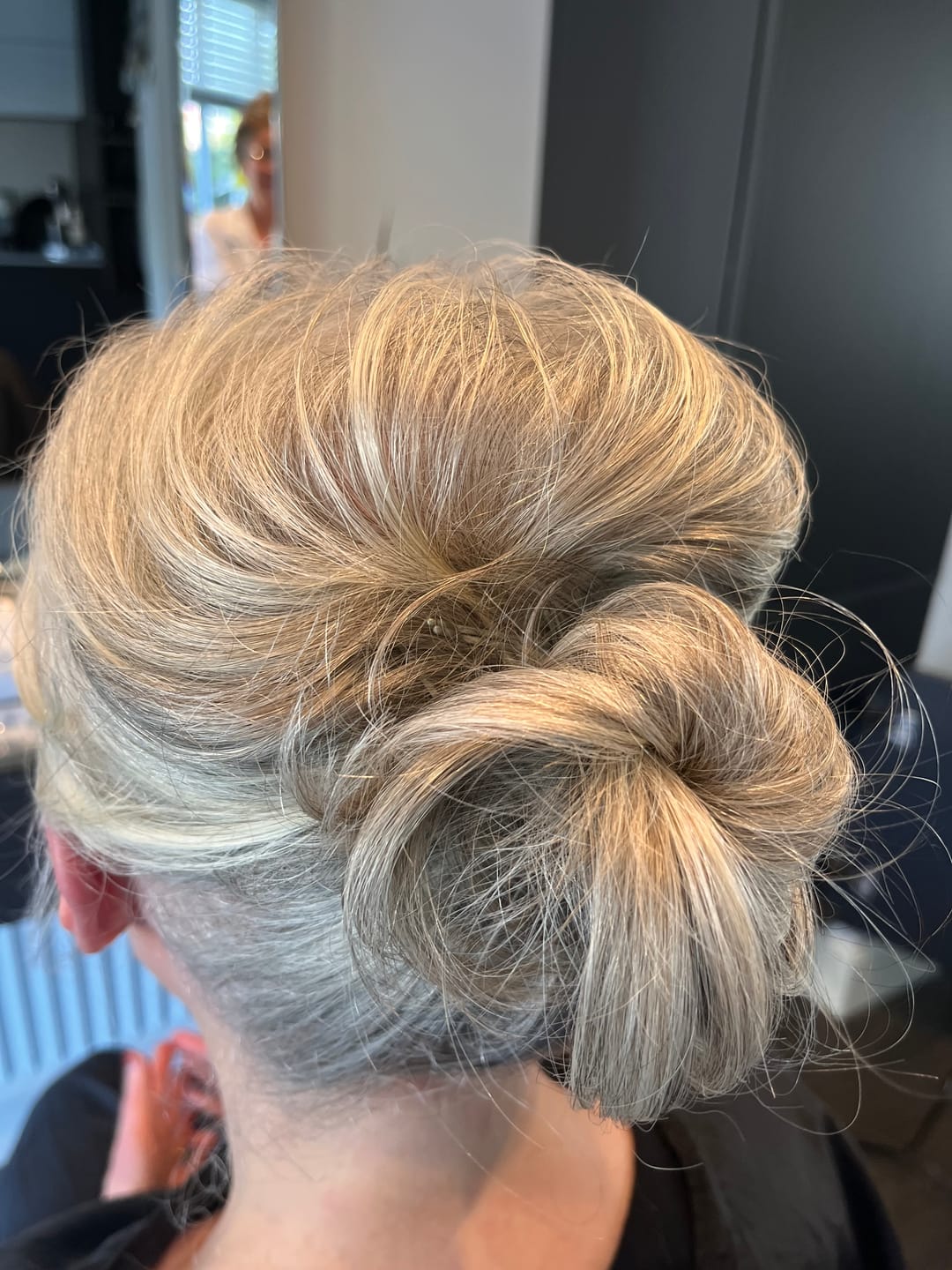 Customer photo review of Stranded Super Easy Clip-in Mum Bun #52 Light Grey