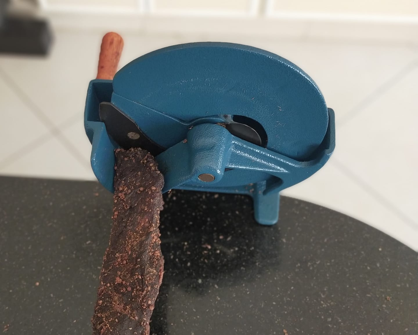 Customer photo review of Hand Biltong Slicer Multi
