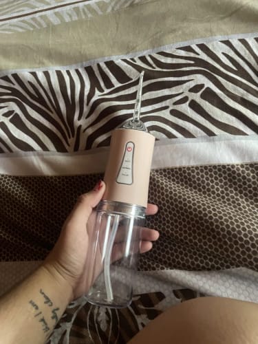 Jorge L. review of Irrigador Oral Recargable image 1 out of 1