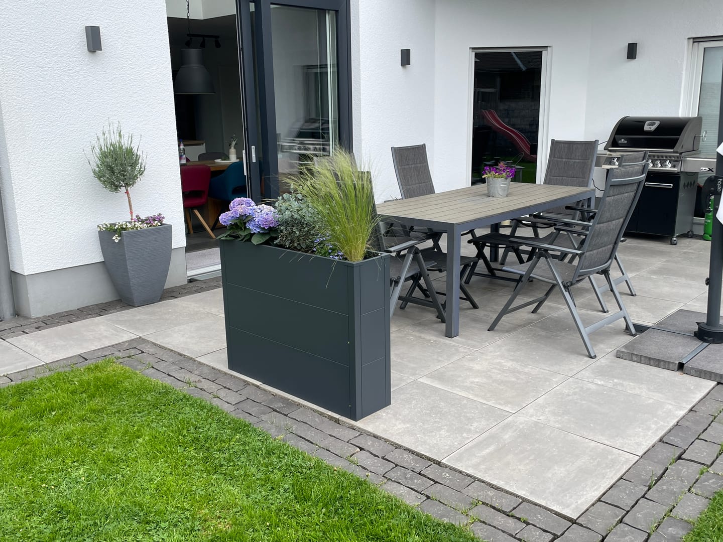 Customer photo review of Hochbeet HB5 | Pulverbeschichtet in RAL7016 | 100x25x77 cm