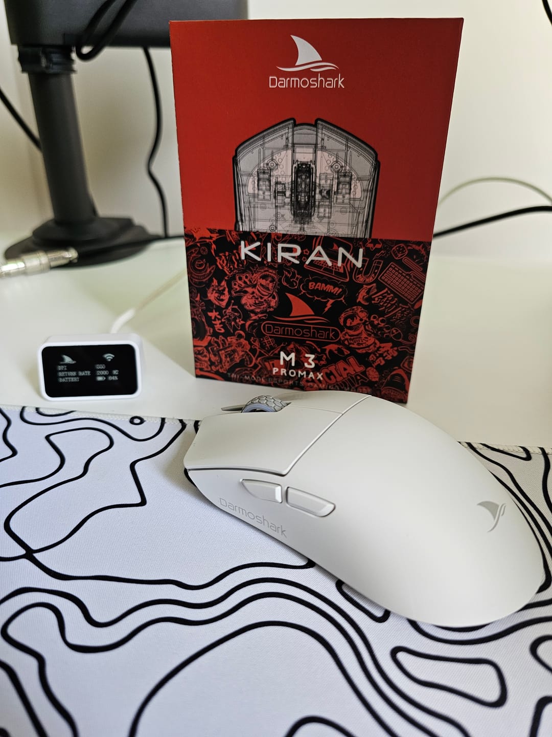 Customer photo review of Darmoshark M3 Pro Max Wireless Mouse