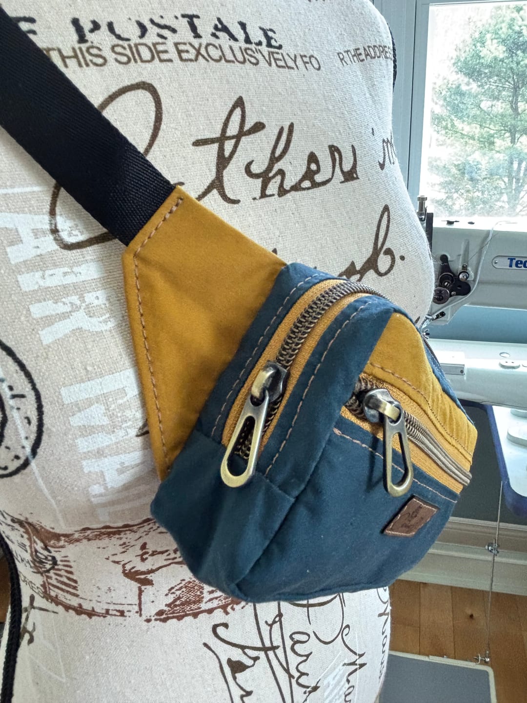Customer photo review of Colonel Mustard - #5 Bronze Nylon Coil Zipper Tape