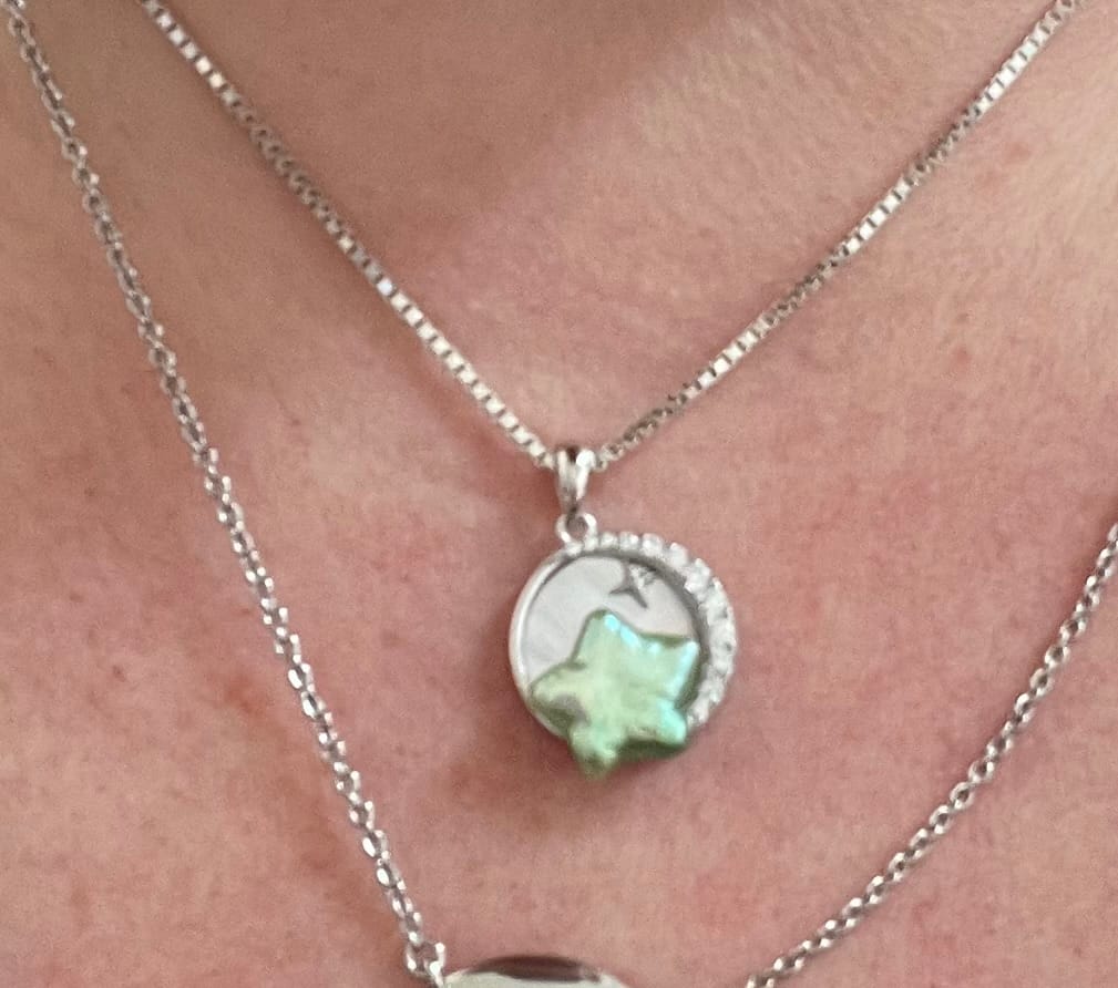 Customer photo review of Akoya Oyster - Star Shaped Pearl