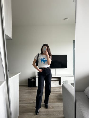 Customer photo review of howdy baby tee