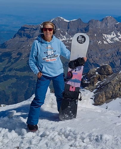 Customer photo review of HOODIE MÄDELS • DAS SCHWEIGEN DER LÄMMER